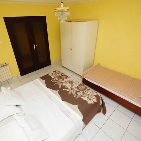 Ferienhaus Im Haus Anastacia - Cin04053-dyb